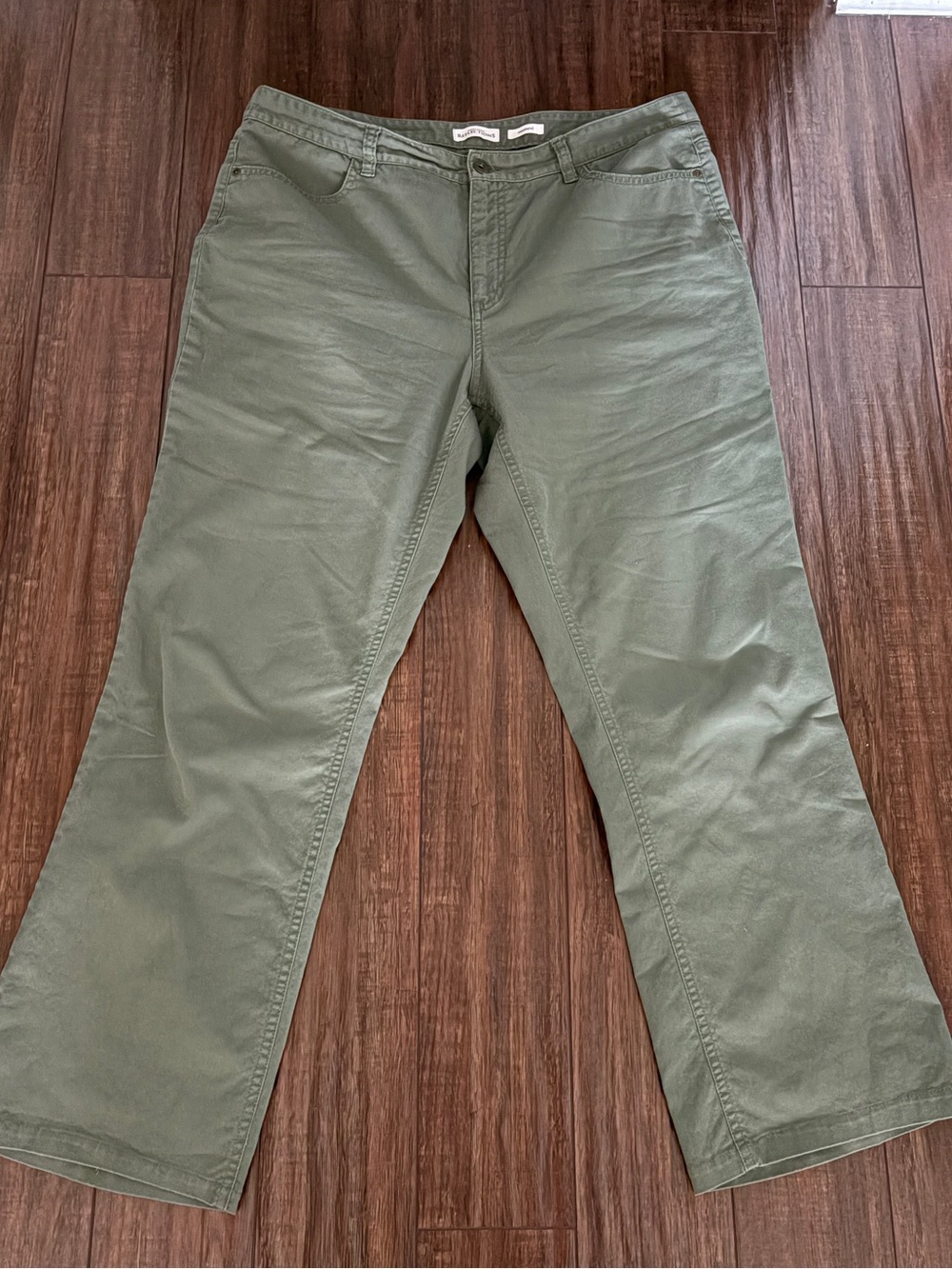 Northern Reflections Women’s Olive Green Weekend Straight Pants Size 16 Regular